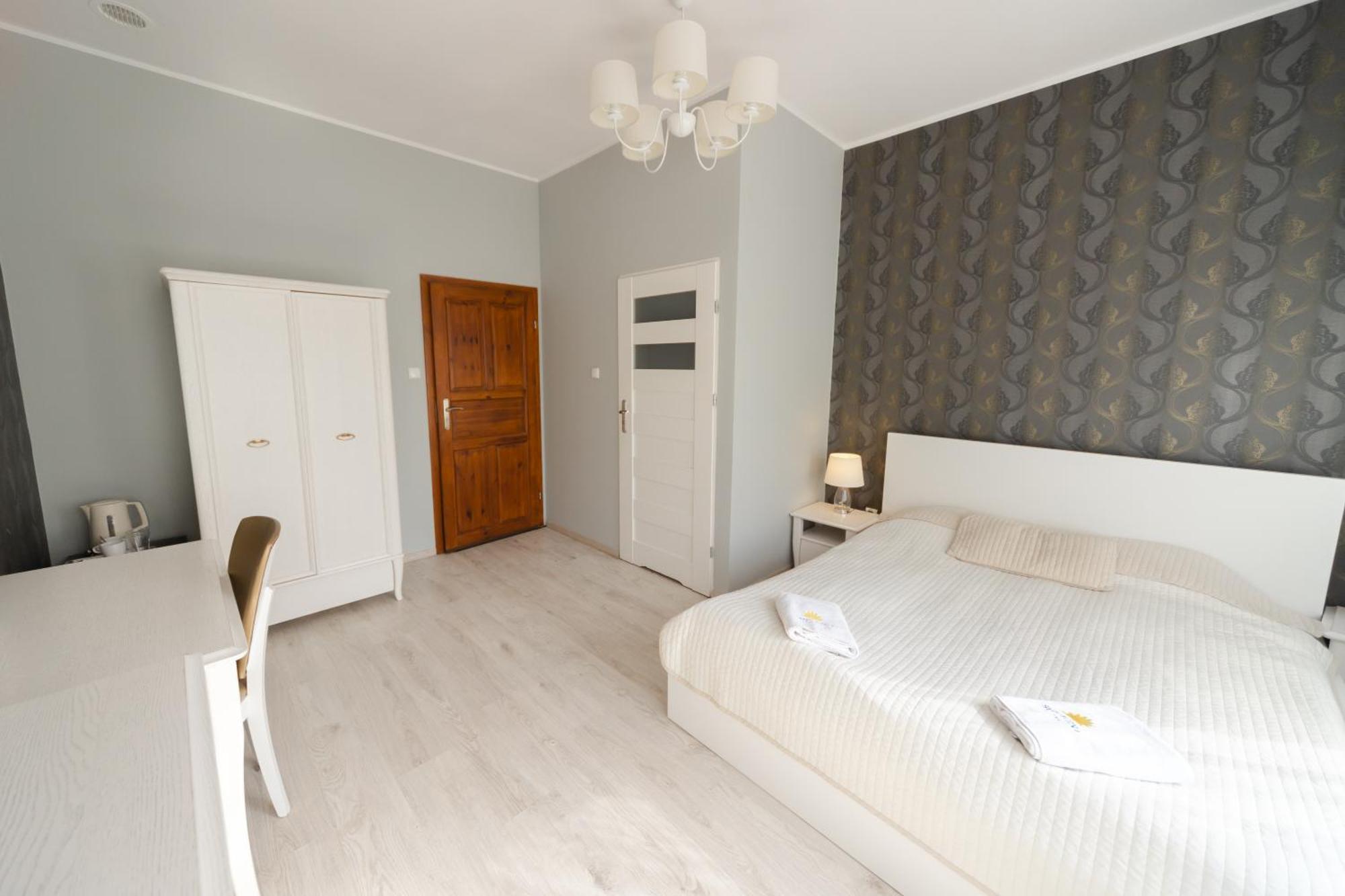 Sloneczna Hotel Sierakow  Buitenkant foto