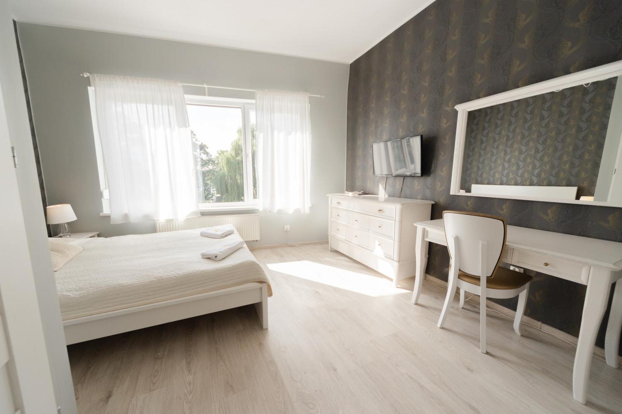 Sloneczna Hotel Sierakow  Buitenkant foto